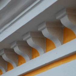 011